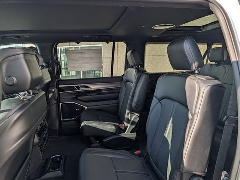 New 2026 Jeep Grand Wagoneer L Limited image 6