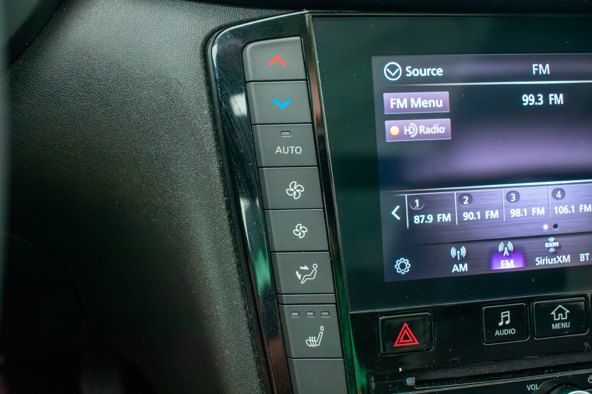 Used 2023 INFINITI QX50 Luxe FWD image 35