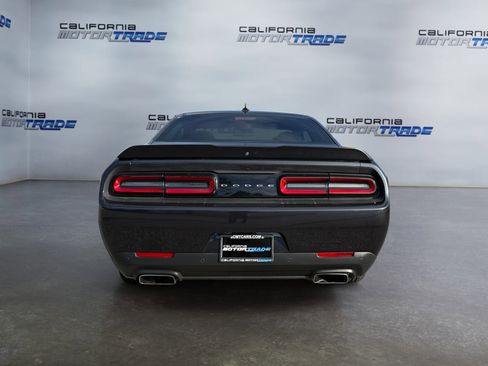 Used 2018 Dodge Challenger R/T Scat Pack image 6