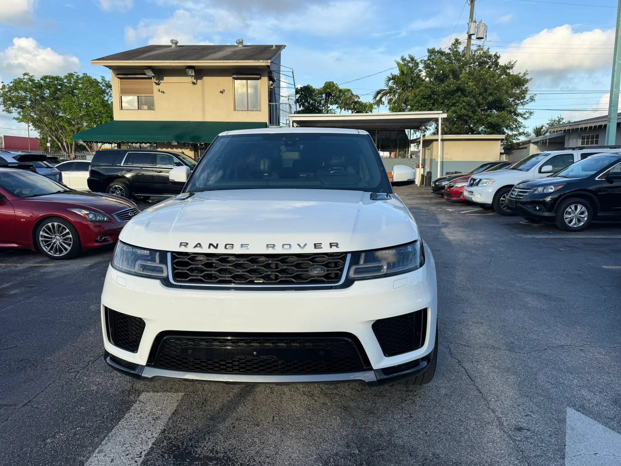 Used 2018 Land Rover Range Rover Sport HSE AWD/4WD image 8