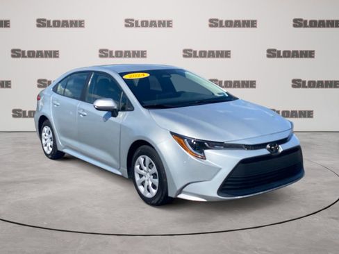 Used 2024 Toyota Corolla LE image 7