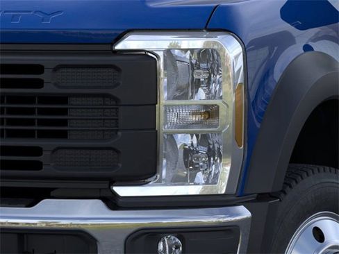 New 2026 Ford F450 XL w/ 360-Degree Camera Package image 18