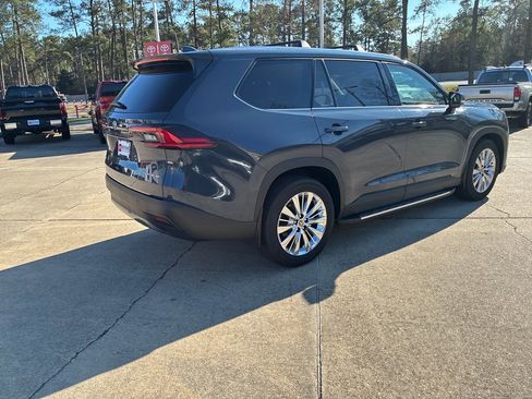 New 2026 Toyota Grand Highlander Platinum image 7