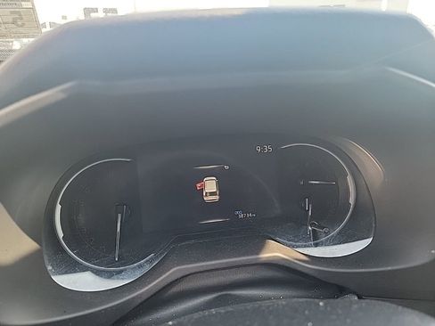 Used 2024 Toyota RAV4 LE image 4