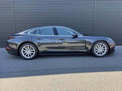 New 2026 Porsche Panamera 4 AWD/4WD image 6