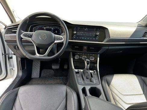 Used 2022 Volkswagen Jetta SEL FWD image 9