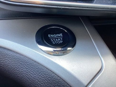 Used 2023 Ford Explorer XLT w/ Equipment Group 202A AWD/4WD image 35