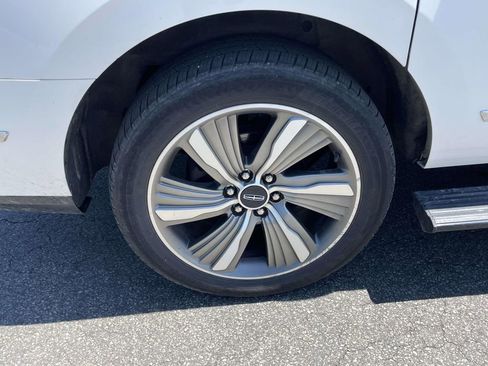 Used 2018 Lincoln Navigator L Reserve AWD/4WD image 10