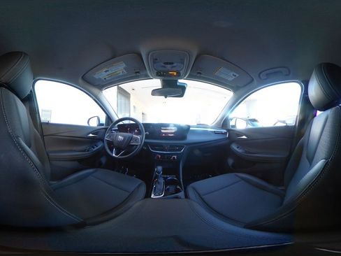 Used 2025 Buick Encore GX Preferred image 42