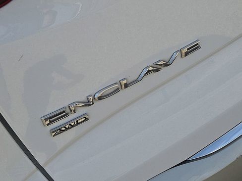 Used 2024 Buick Enclave Premium image 11