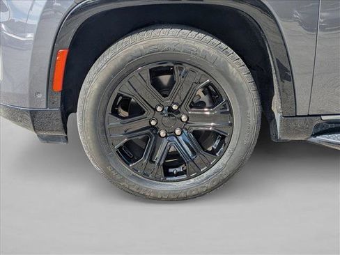 Used 2024 Jeep Wagoneer Series II w/ Flexible Seating Group image 25