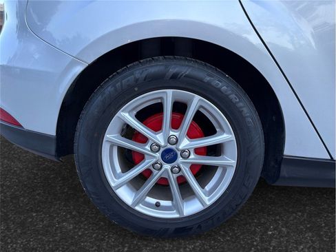 Used 2015 Ford Focus SE FWD image 13