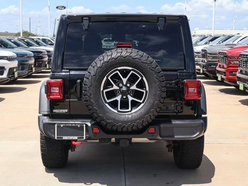 Used 2024 Jeep Wrangler Unlimited Rubicon w/ Technology Group AWD/4WD image 5