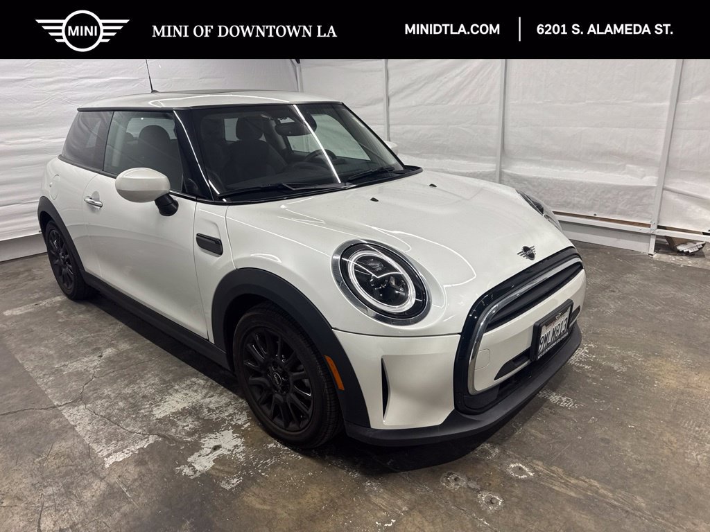Used 2024 MINI Cooper 2-Door Hardtop FWD image 1
