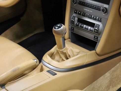 Used 2006 Porsche Boxster RWD image 19