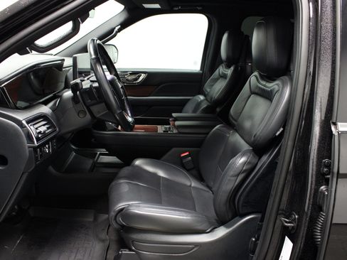 Used 2023 Lincoln Navigator L Reserve image 20