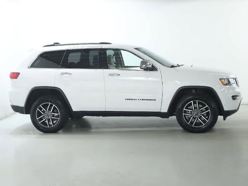 Certified 2021 Jeep Grand Cherokee Limited w/ Luxury Group II AWD/4WD image 11