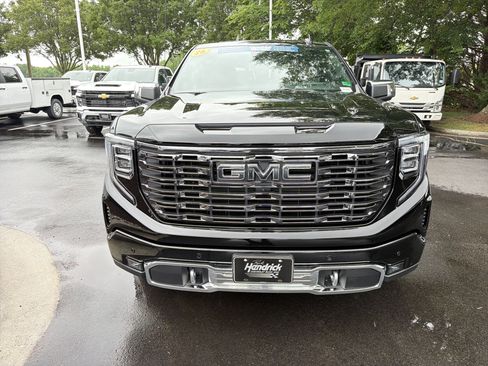 Used 2026 GMC Sierra 1500 Denali Ultimate AWD/4WD image 3