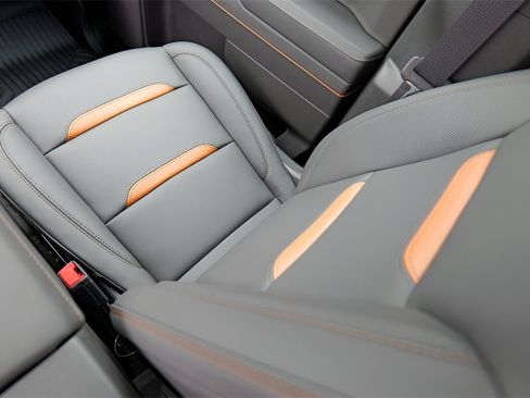 New 2026 GMC Sierra 1500 AT4 w/ AT4 Premium Package image 27