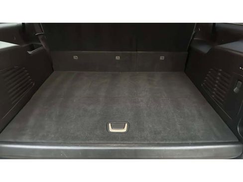 Used 2018 Cadillac Escalade ESV Premium Luxury image 51