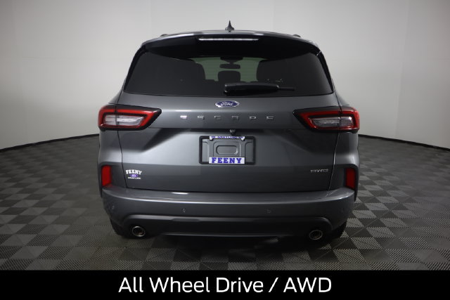 Certified 2024 Ford Escape ST-Line w/ Tech Pack #1 AWD/4WD image 6