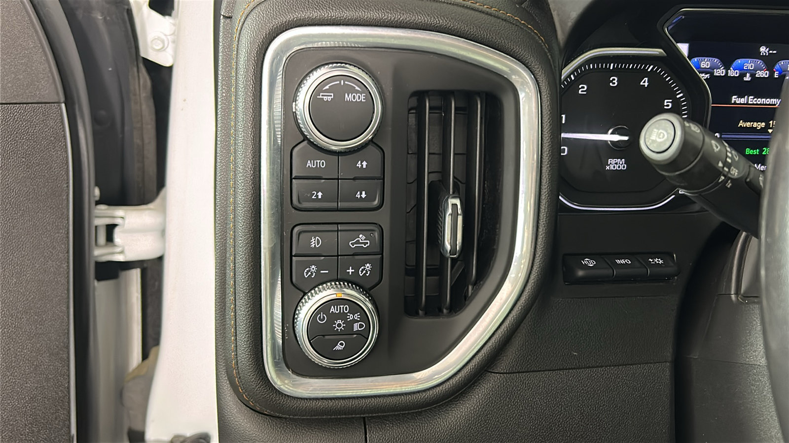 Used 2022 GMC Sierra 1500 AT4 w/ AT4 Premium Package AWD/4WD image 23