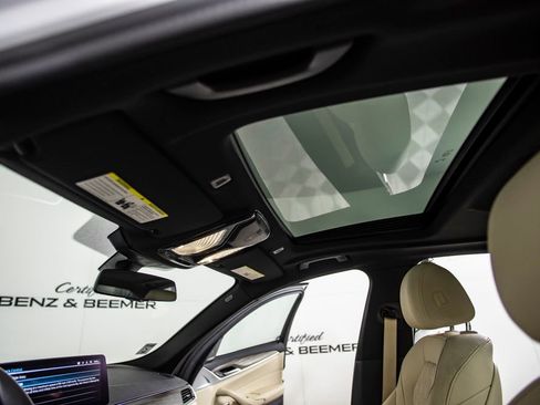 Used 2023 BMW 530e w/ Premium Package image 22