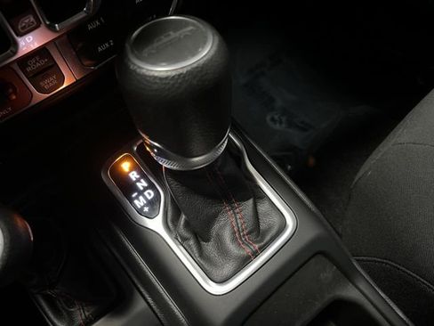 Used 2023 Jeep Gladiator Rubicon w/ Cold Weather Group image 21