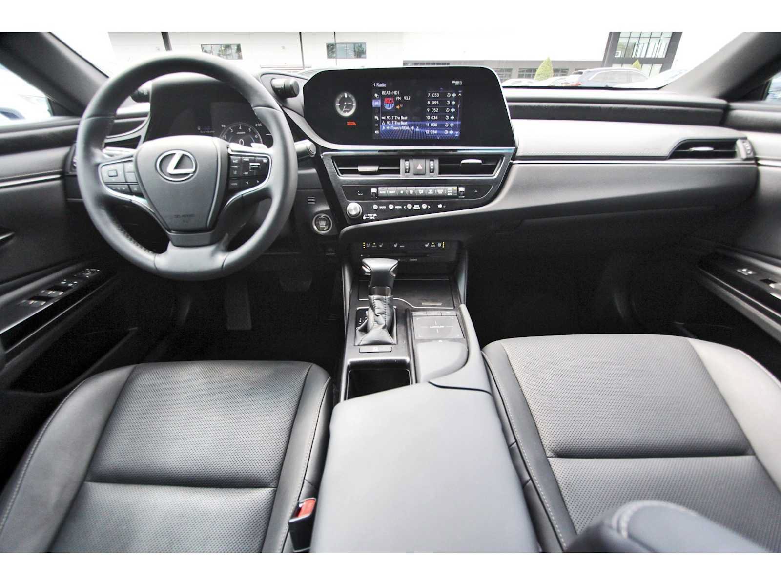 Used 2022 Lexus ES 350 w/ Premium Package FWD image 7