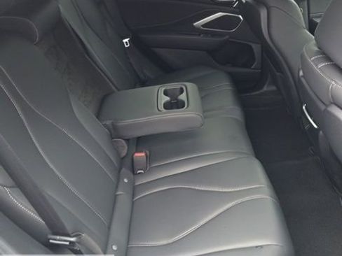 Used 2025 Acura RDX SH-AWD image 28