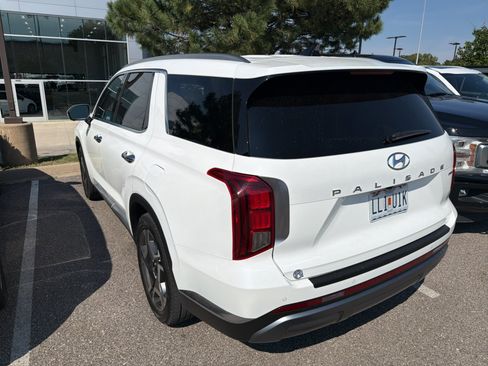 Used 2024 Hyundai Palisade Limited AWD/4WD image 5
