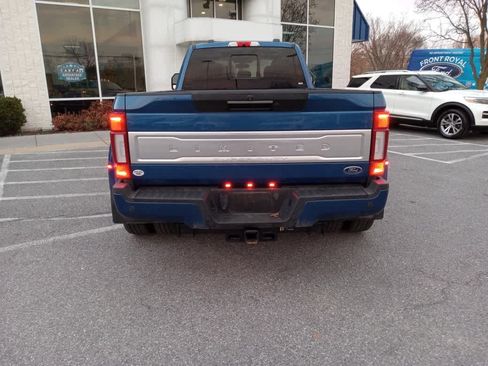Used 2022 Ford F350 Limited image 28