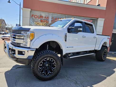 Used 2017 Ford F350 Lariat w/ Lariat Ultimate Package image 1