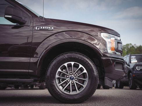 Used 2020 Ford F150 XLT w/ Equipment Group 302A Luxury AWD/4WD image 9