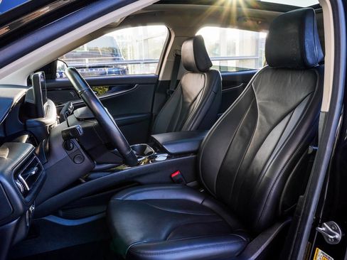 Used 2023 Lincoln Nautilus Reserve image 34