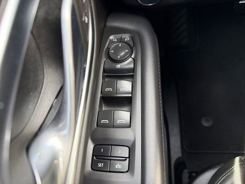 Used 2024 Chevrolet Suburban LT image 17