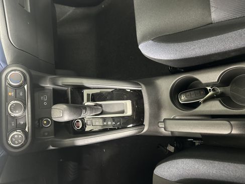 New 2025 Nissan Versa SV w/ Trunk Package image 31