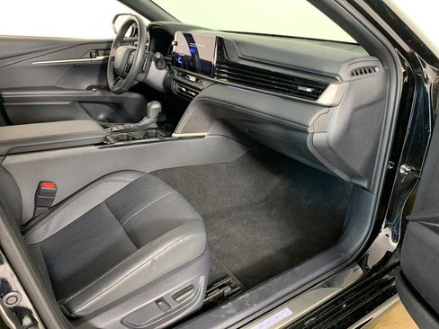 Used 2025 Toyota Camry XSE image 22