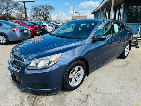 Used 2013 Chevrolet Malibu LS w/ Protection Package FWD image 7