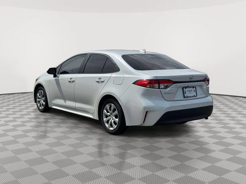 Used 2025 Toyota Corolla LE w/ Convenience Package FWD image 5