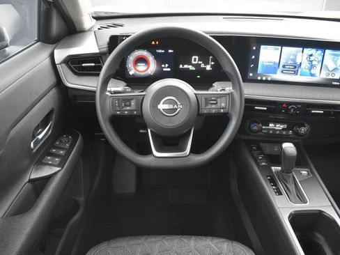 New 2026 Nissan Kicks SV image 13