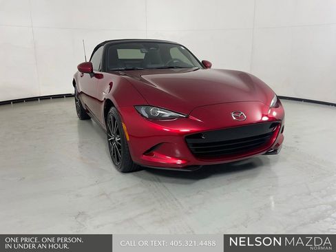 New 2026 MAZDA MX-5 Miata Grand Touring RWD image 3