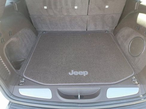 Used 2018 Jeep Grand Cherokee Summit AWD/4WD image 26