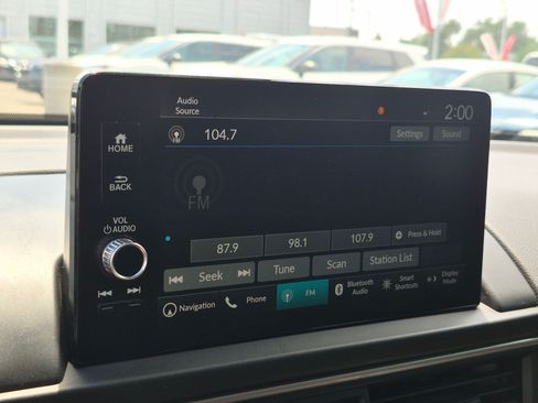 Used 2025 Honda Pilot Elite image 23
