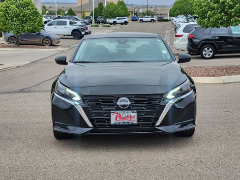 Used 2025 Nissan Altima 2.5 SV FWD image 5