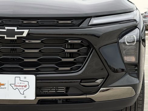 New 2026 Chevrolet Trax ACTIV w/ Sunroof Package image 8