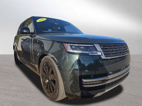 Used 2025 Land Rover Range Rover SE image 7
