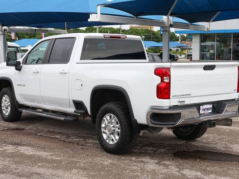 Used 2024 Chevrolet Silverado 2500 LT AWD/4WD image 3