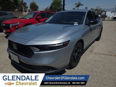 Used 2025 Honda Accord SE image 1