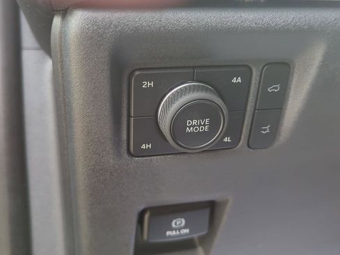 Used 2025 Ford Expedition Max Active image 16